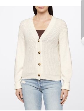 Market and Spruce Ivory Button-Front V-Neck Cardigan